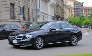 A sleek 2019 Mercedes E220d Classe E, showcasing its modern design and luxury features.