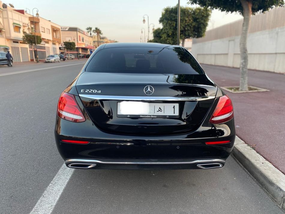 Mercedes E-Class of Positano Limo Service, photo 4