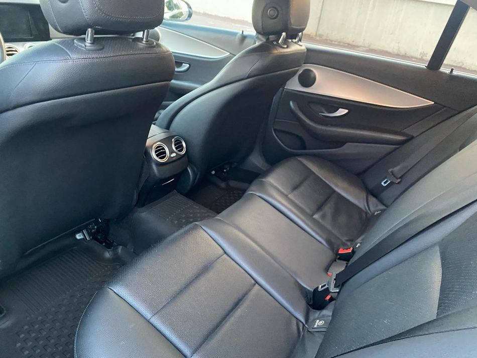 Mercedes E-Class of Positano Limo Service, photo 6