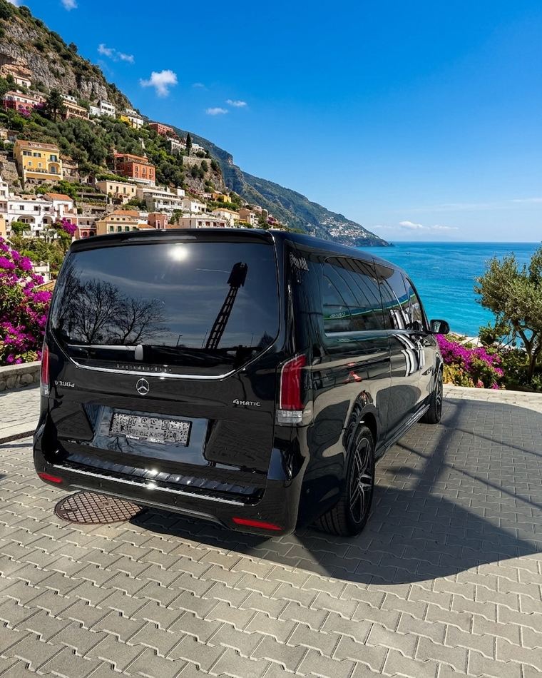 Mercedes V-Class of Positano Limo Service, photo 3